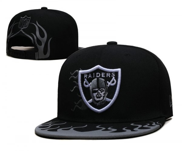 Las Vegas Raiders's white cap